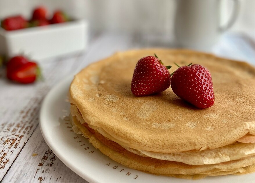 Picture Crêpes with strawberries