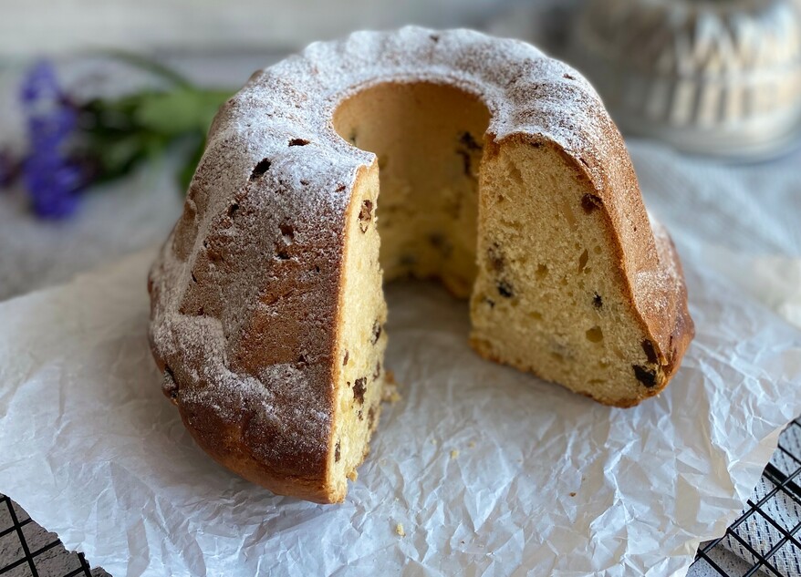 Picture Yeast dough bundt cake